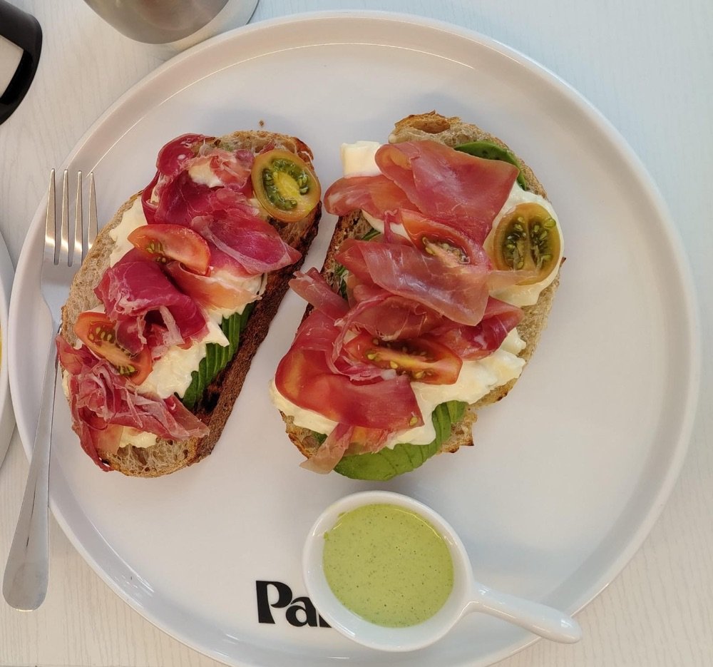 AVOCADO TOAST